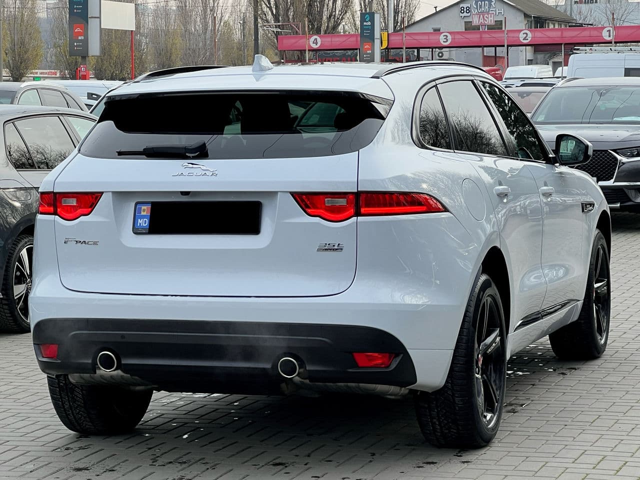 Jaguar F-Pace 2016 — Миниатюра 2