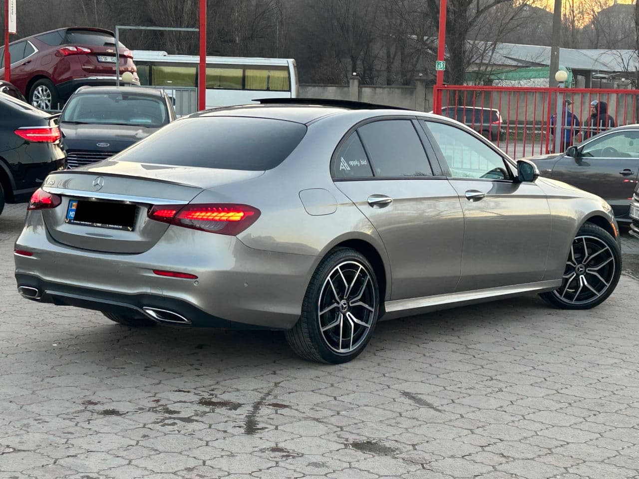 Mercedes E 350 2023 — Миниатюра 3