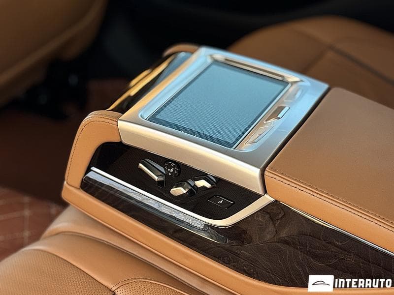 BMW 745e 2019 — Миниатюра 20