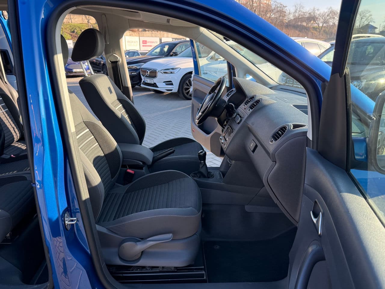Volkswagen Caddy Maxi 2015 — Миниатюра 14