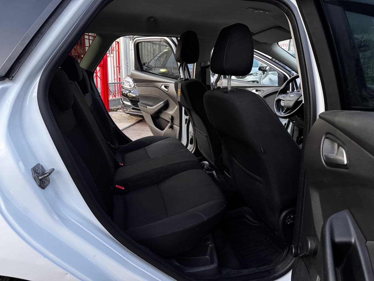 Ford Focus 2015 — Миниатюра 7