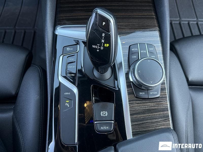 BMW 530e 2017 — Миниатюра 11