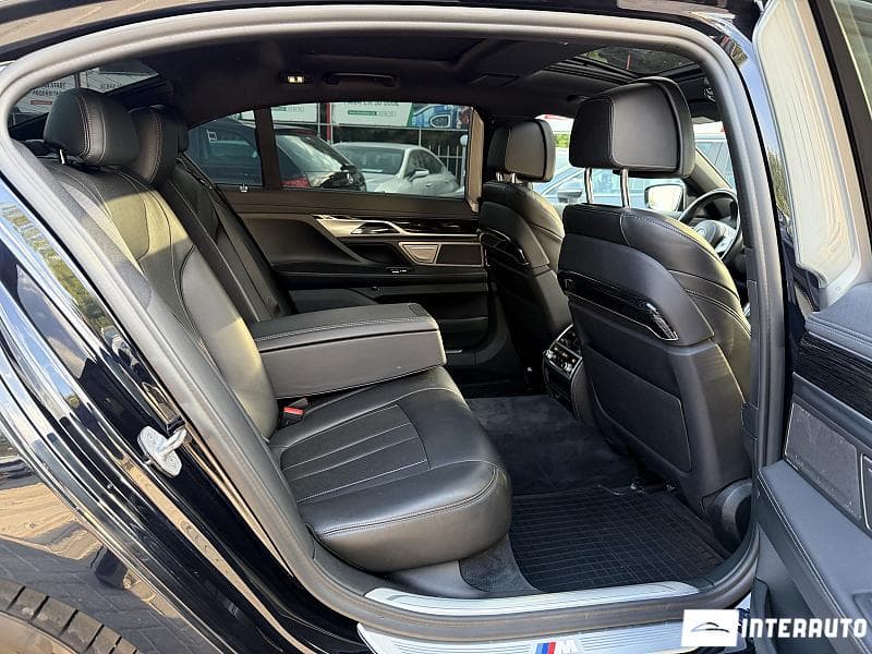 BMW 740 2019 — Миниатюра 16