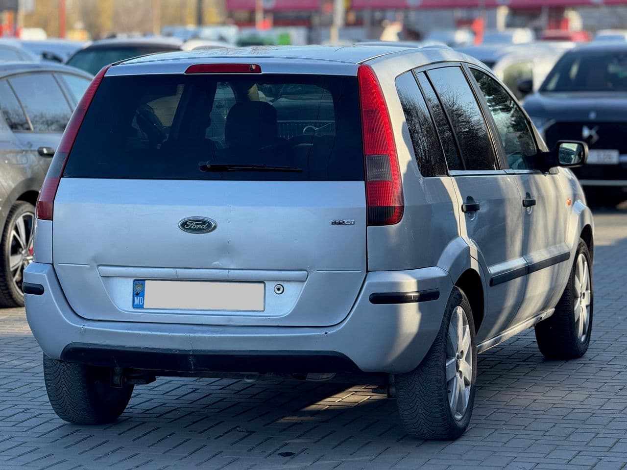 Ford Fusion 2004 — Миниатюра 2