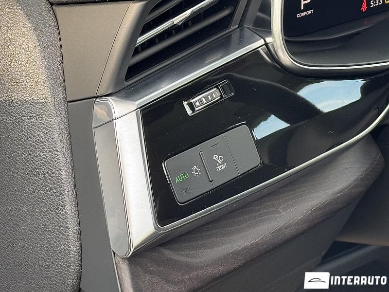 Audi Q8 2023 — Миниатюра 14