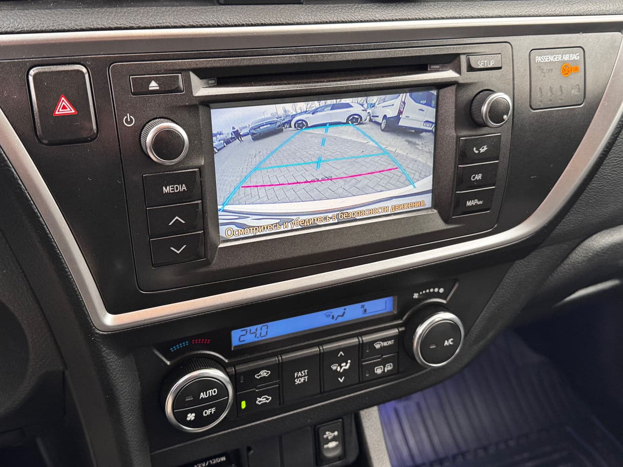 Toyota Auris 2014 — Миниатюра 9