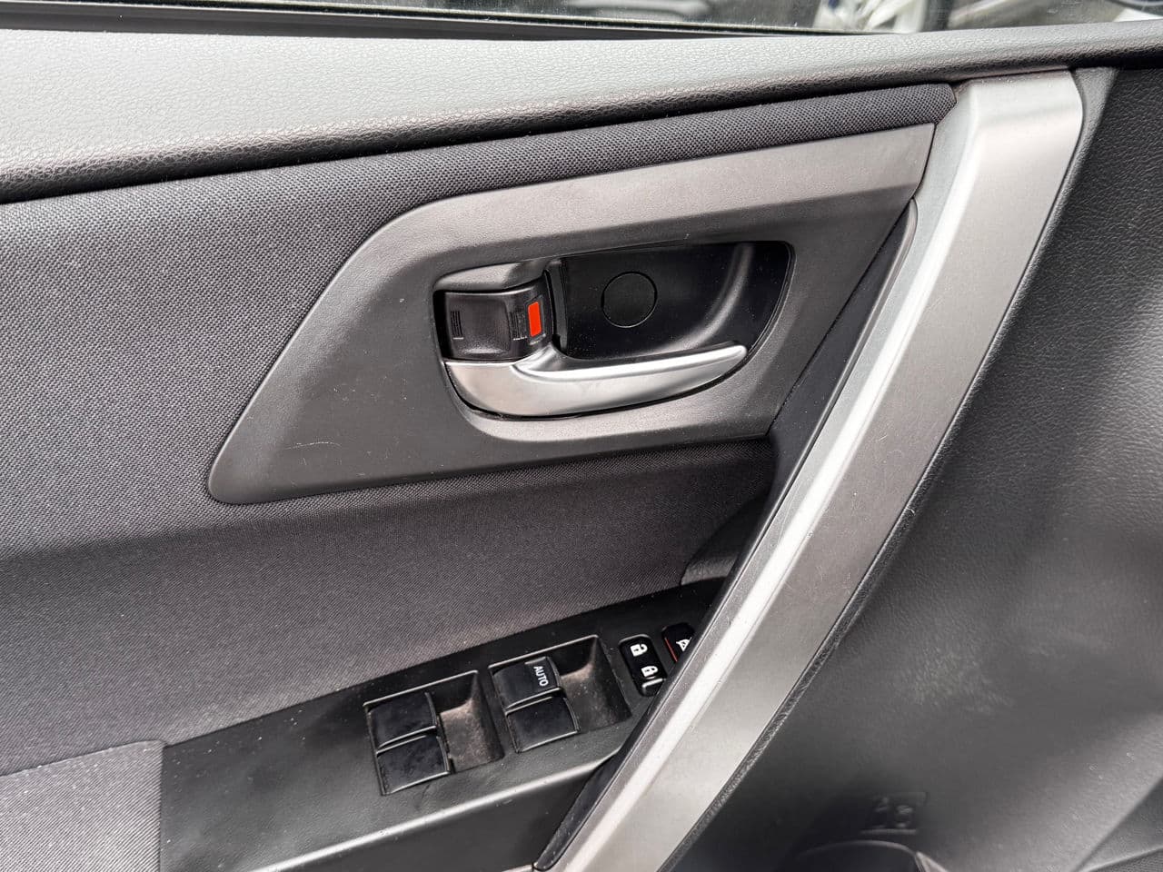 Toyota Auris 2014 — Миниатюра 11