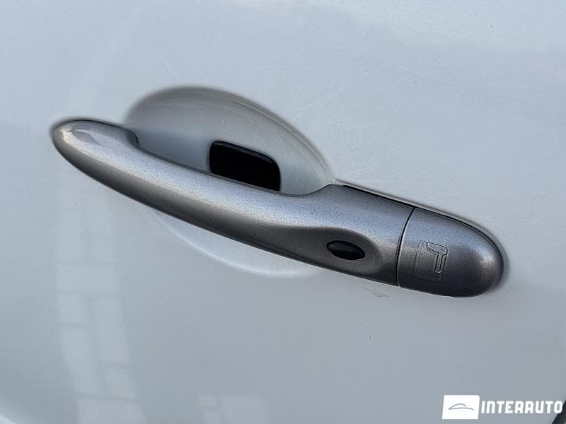 Renault Scenic 2010 — Миниатюра 17