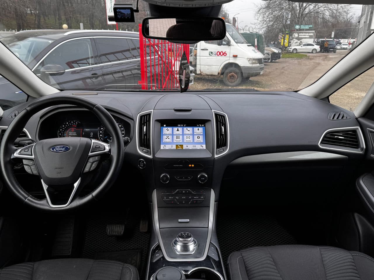 Ford S-Max 2018 — Миниатюра 7