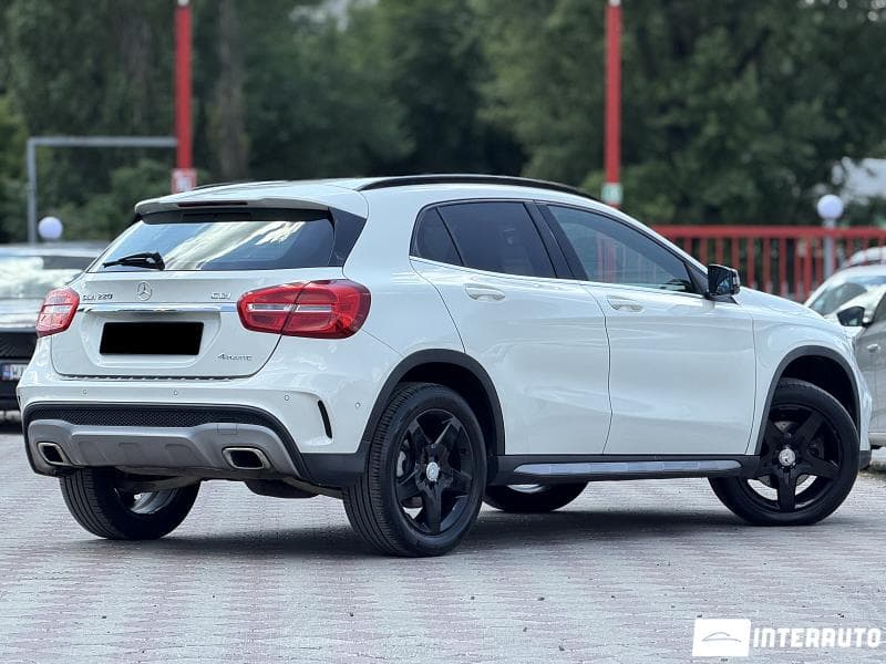 2014 Mercedes GLA 220 — Miniatură 2
