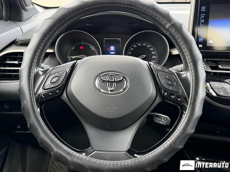 2018 Toyota C-HR — Miniatură 12