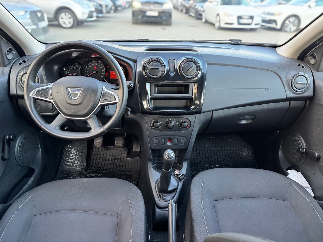 Dacia Sandero 2018 — Миниатюра 12