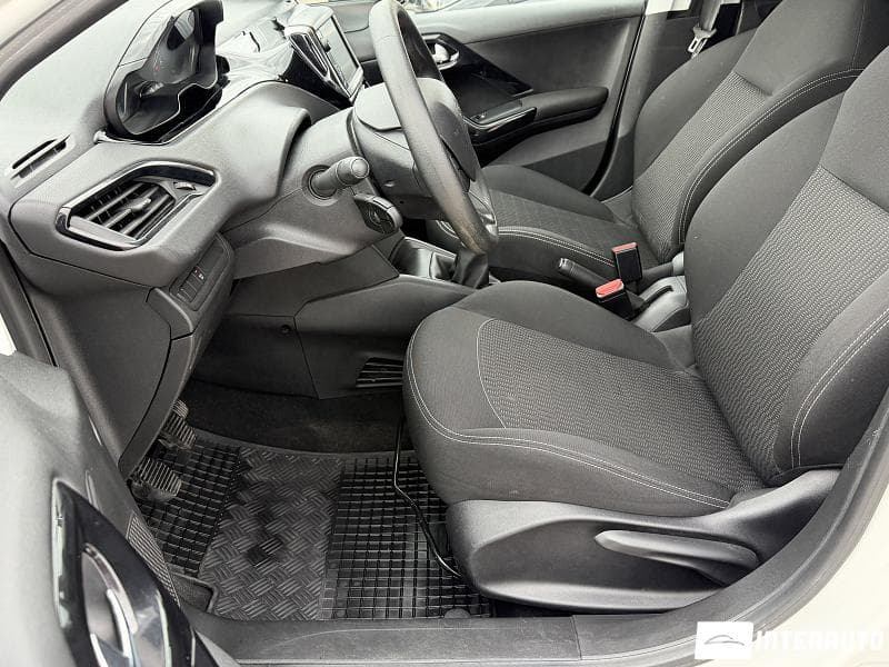 Peugeot 208 2019 — Миниатюра 7