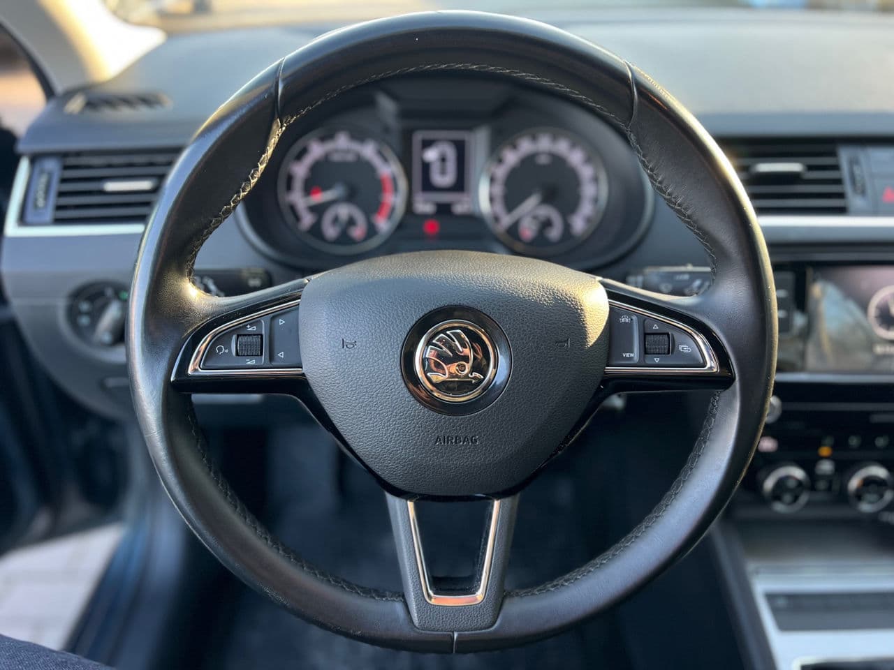 Skoda Octavia 2019 — Миниатюра 8