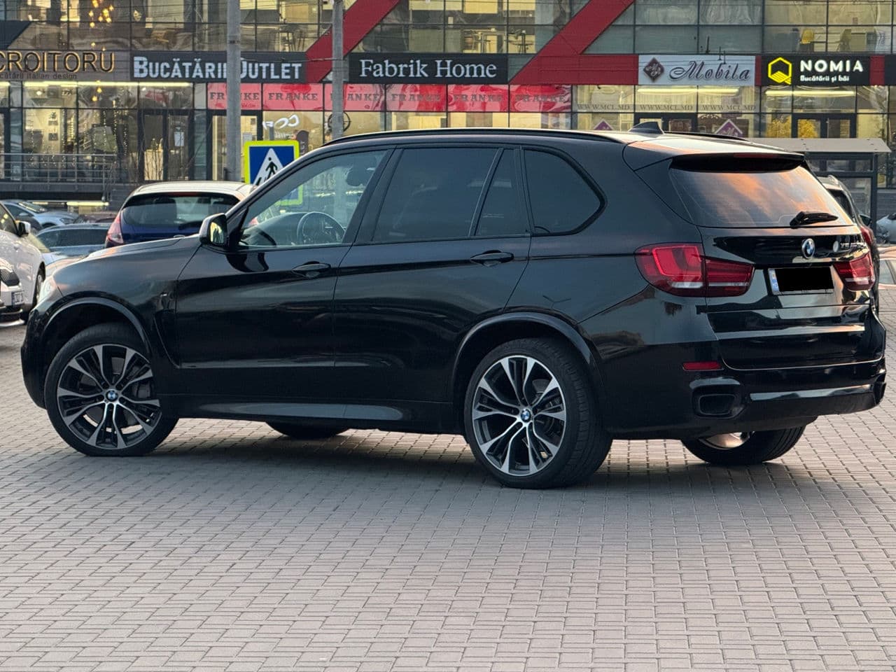 2014 BMW X5 M5.0D — Miniatură 4