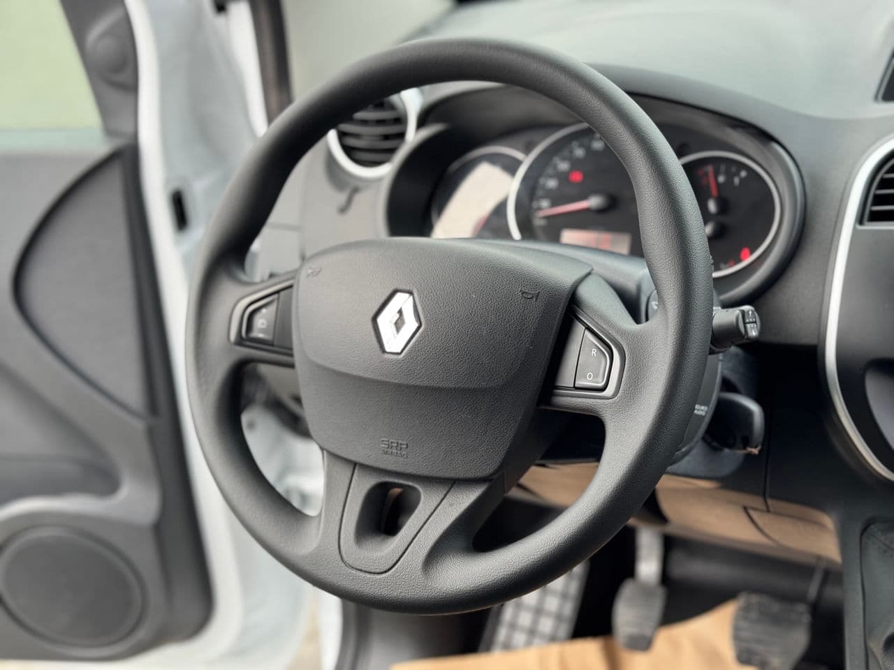 Renault Kangoo 2020 — Миниатюра 7