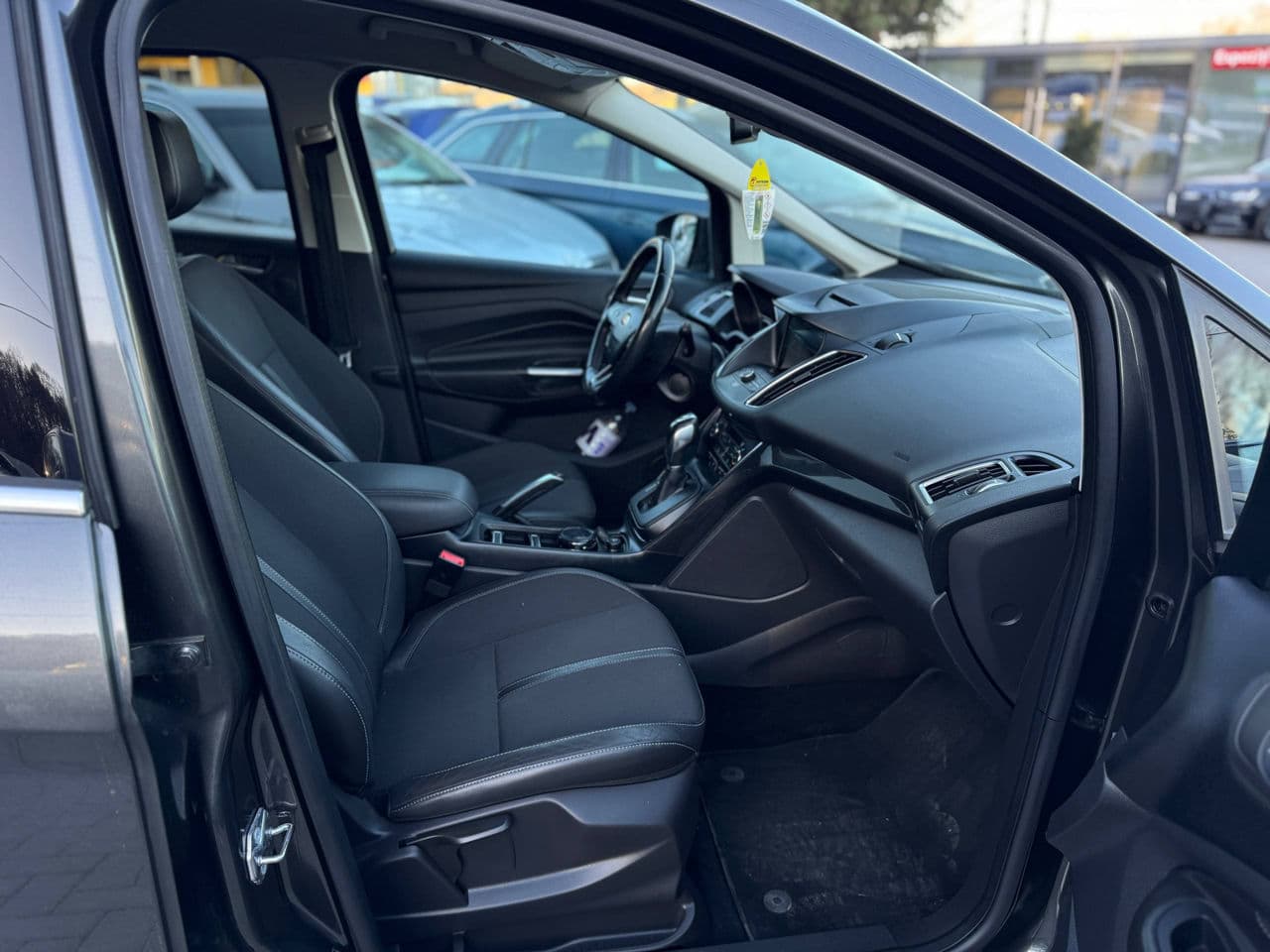 Ford C-MAX 2016 — Миниатюра 14