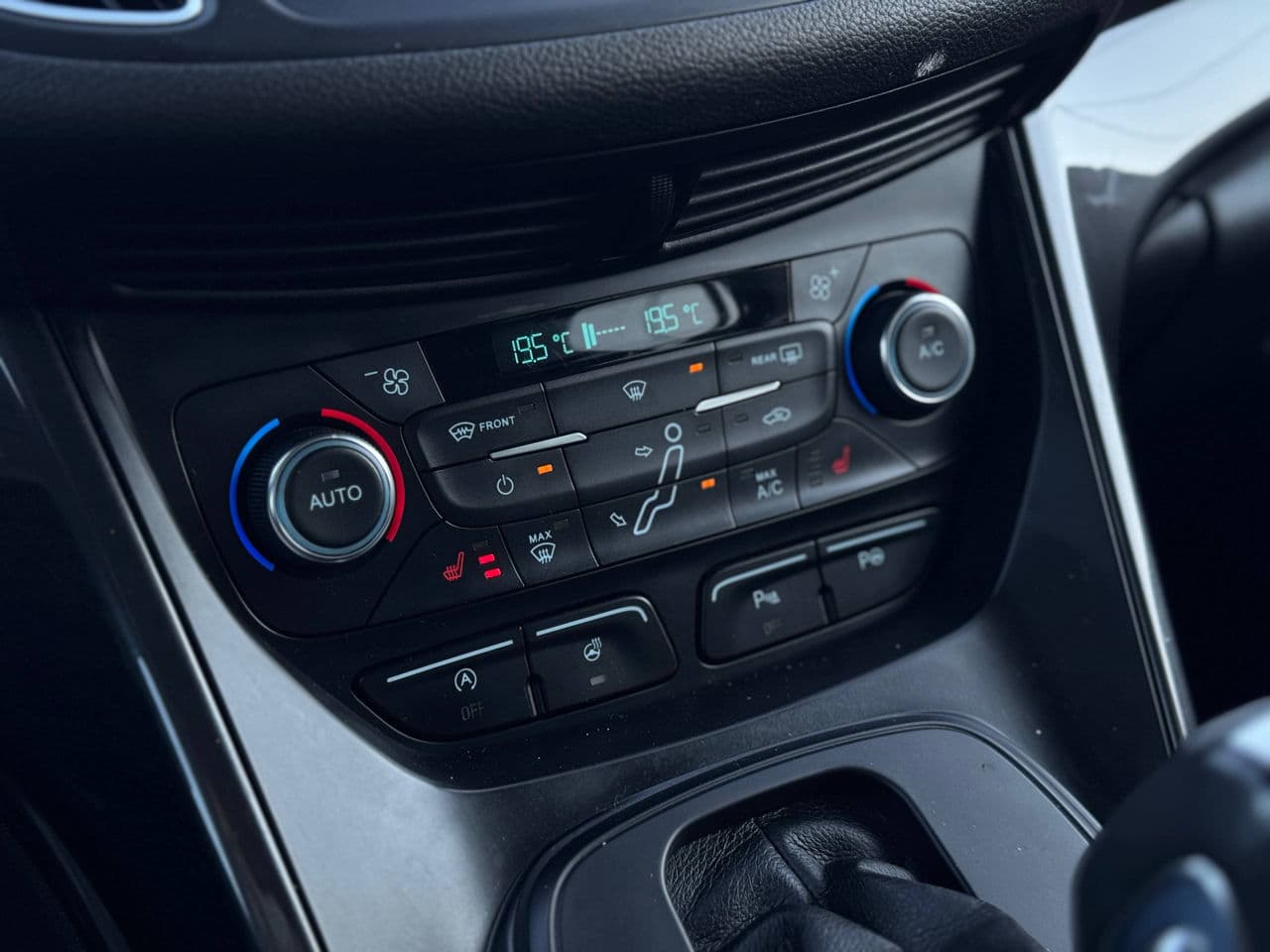 Ford C-MAX 2016 — Миниатюра 11