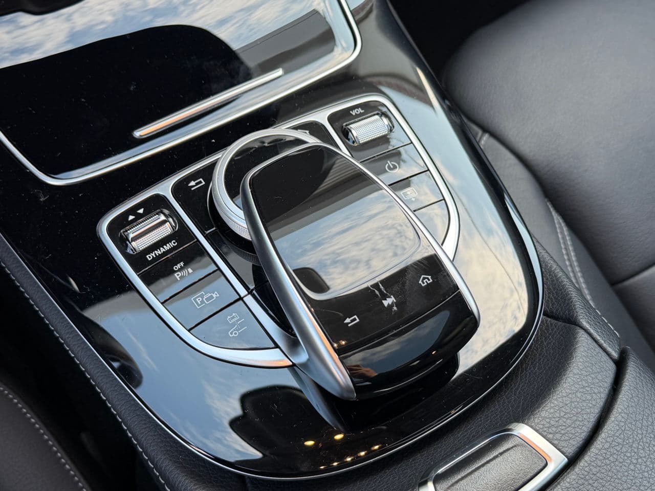 Mercedes E 350e 2018 — Миниатюра 17