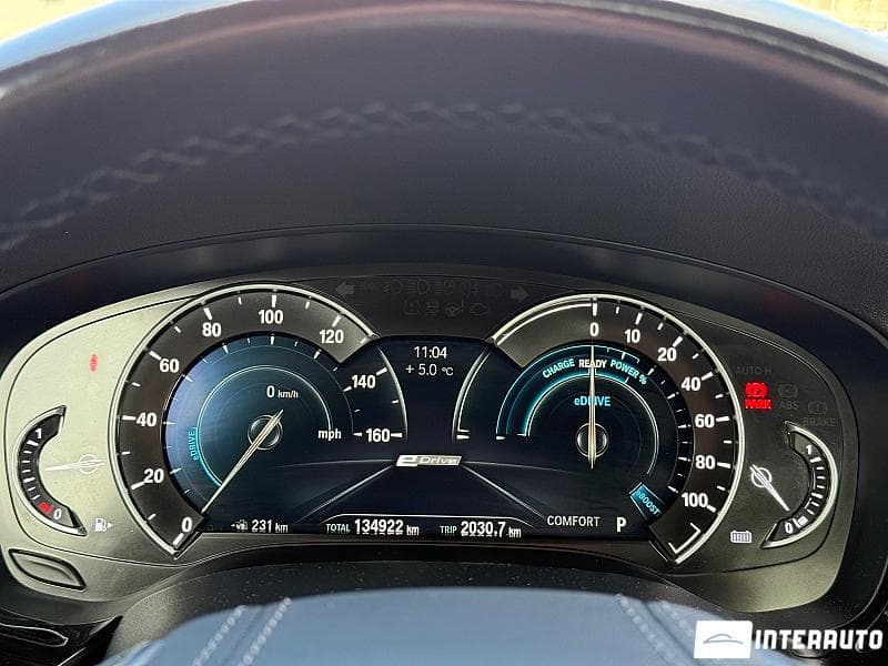 BMW 530e 2018 — Миниатюра 8