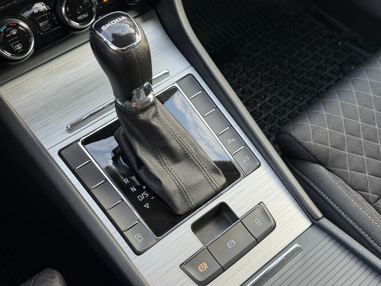 Skoda Superb 2022 — Миниатюра 15