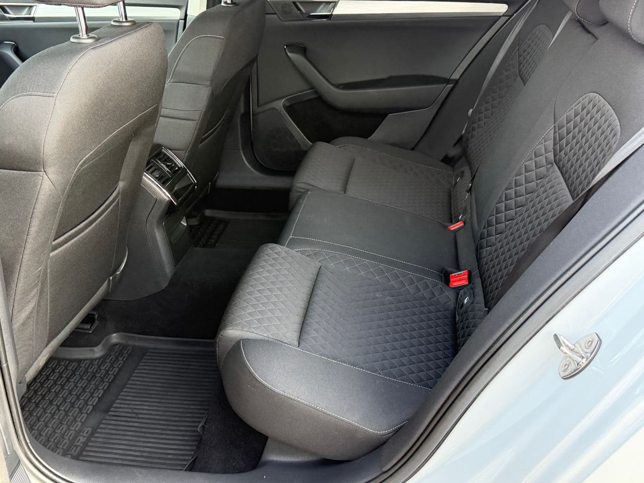 Skoda Superb 2022 — Миниатюра 18