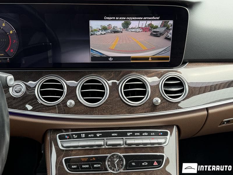 2019 Mercedes E 350 — Miniatură 17