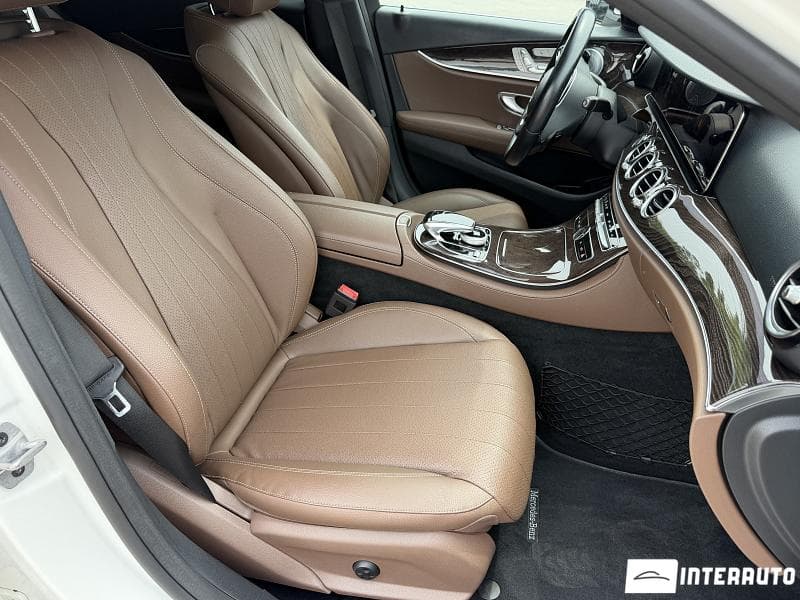 2019 Mercedes E 350 — Miniatură 19