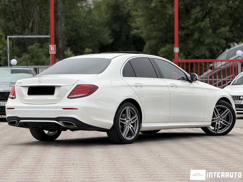 2019 Mercedes E 350 — Miniatură 2