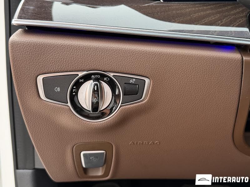 2019 Mercedes E 350 — Miniatură 10