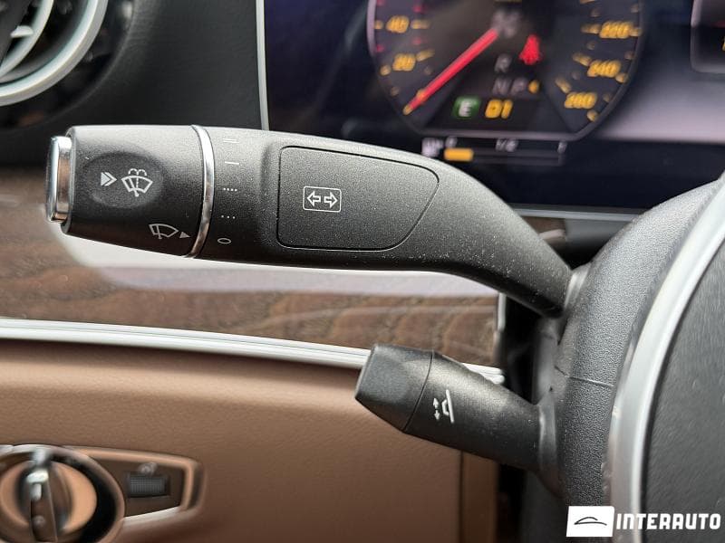 2019 Mercedes E 350 — Miniatură 13