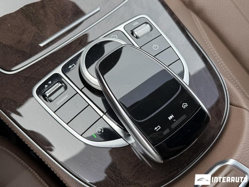 2019 Mercedes E 350 — Miniatură 18