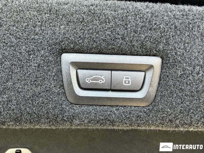 BMW 750e XDrive 2024 — Миниатюра 25