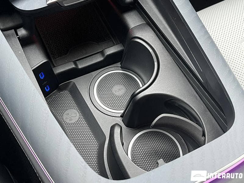 Mercedes E 53 AMG 2025 — Миниатюра 21