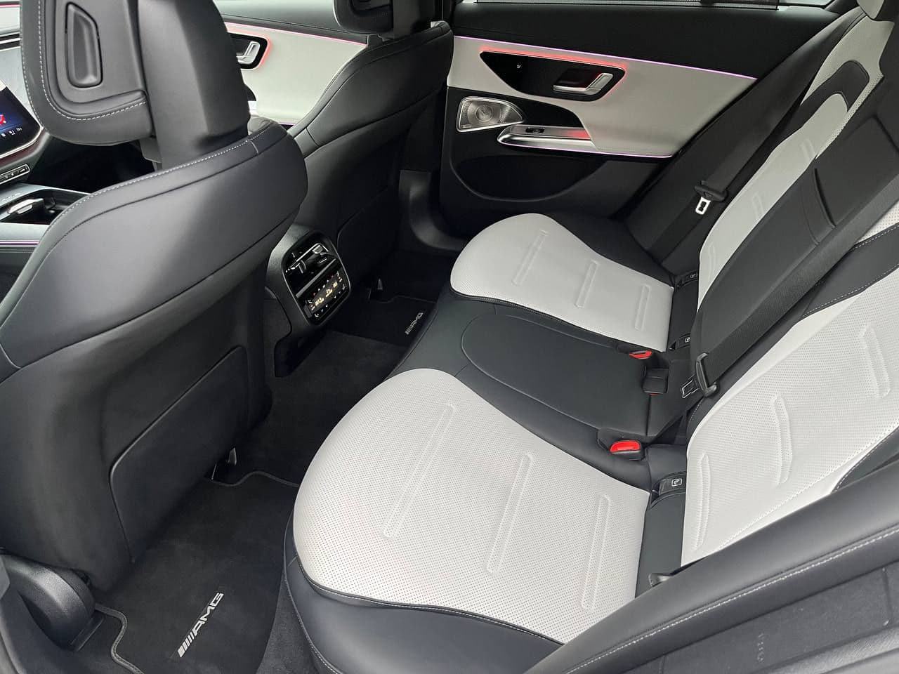 Mercedes E 53 AMG 2025 — Миниатюра 25