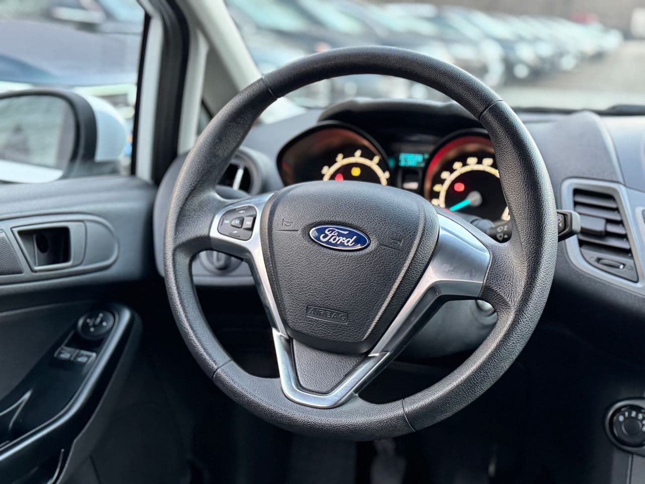 Ford Fiesta 2016 — Миниатюра 10