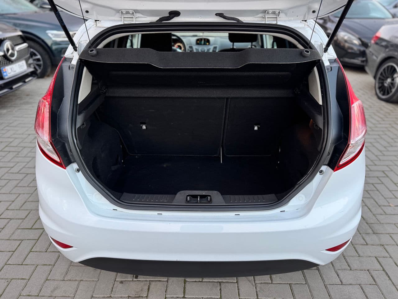 Ford Fiesta 2016 — Миниатюра 5