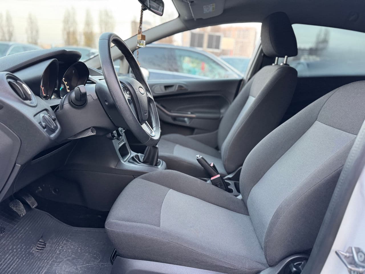 Ford Fiesta 2016 — Миниатюра 7