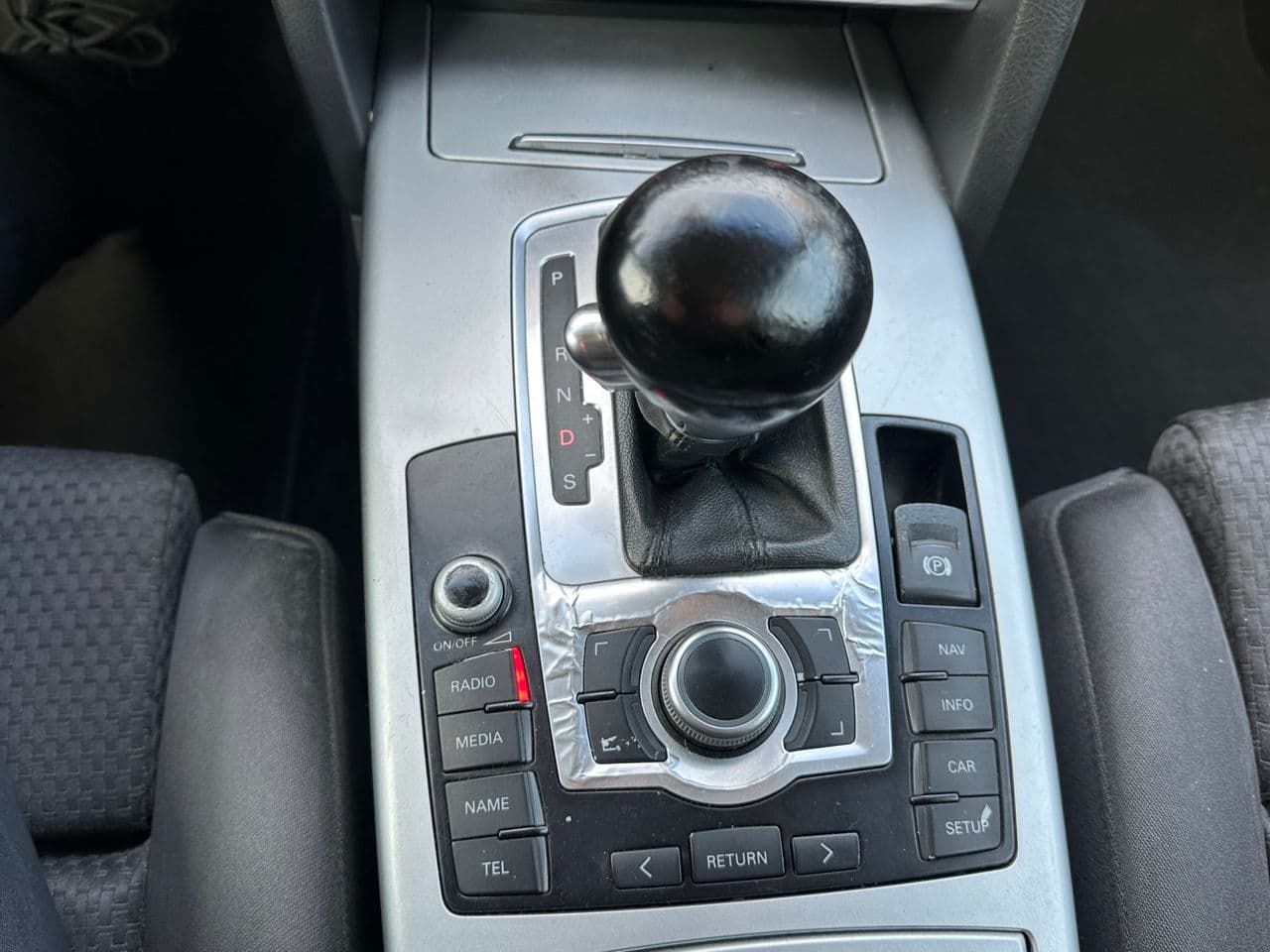 Audi A6 2010 — Миниатюра 11