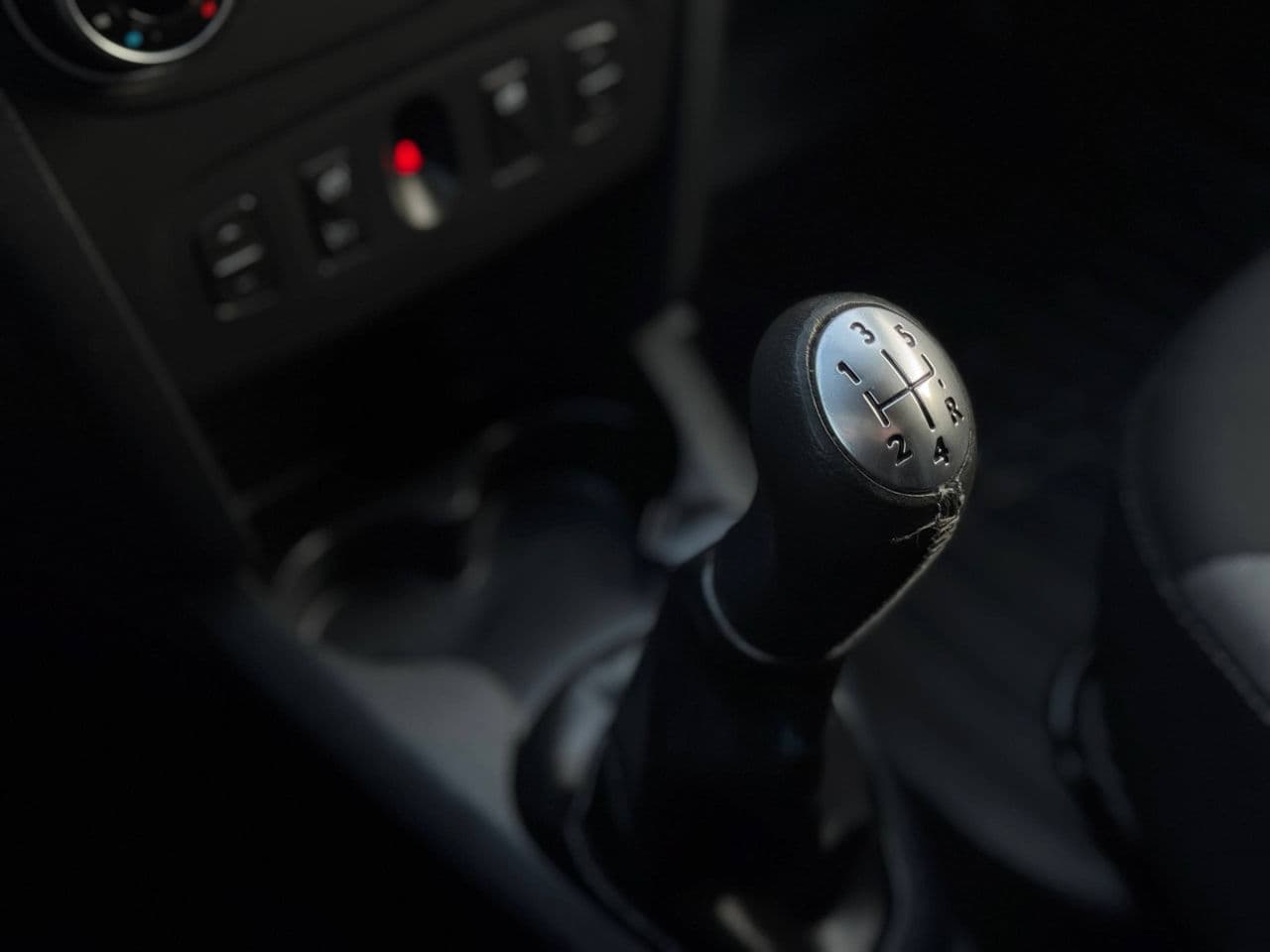 Dacia Sandero Stepway 2018 — Миниатюра 12
