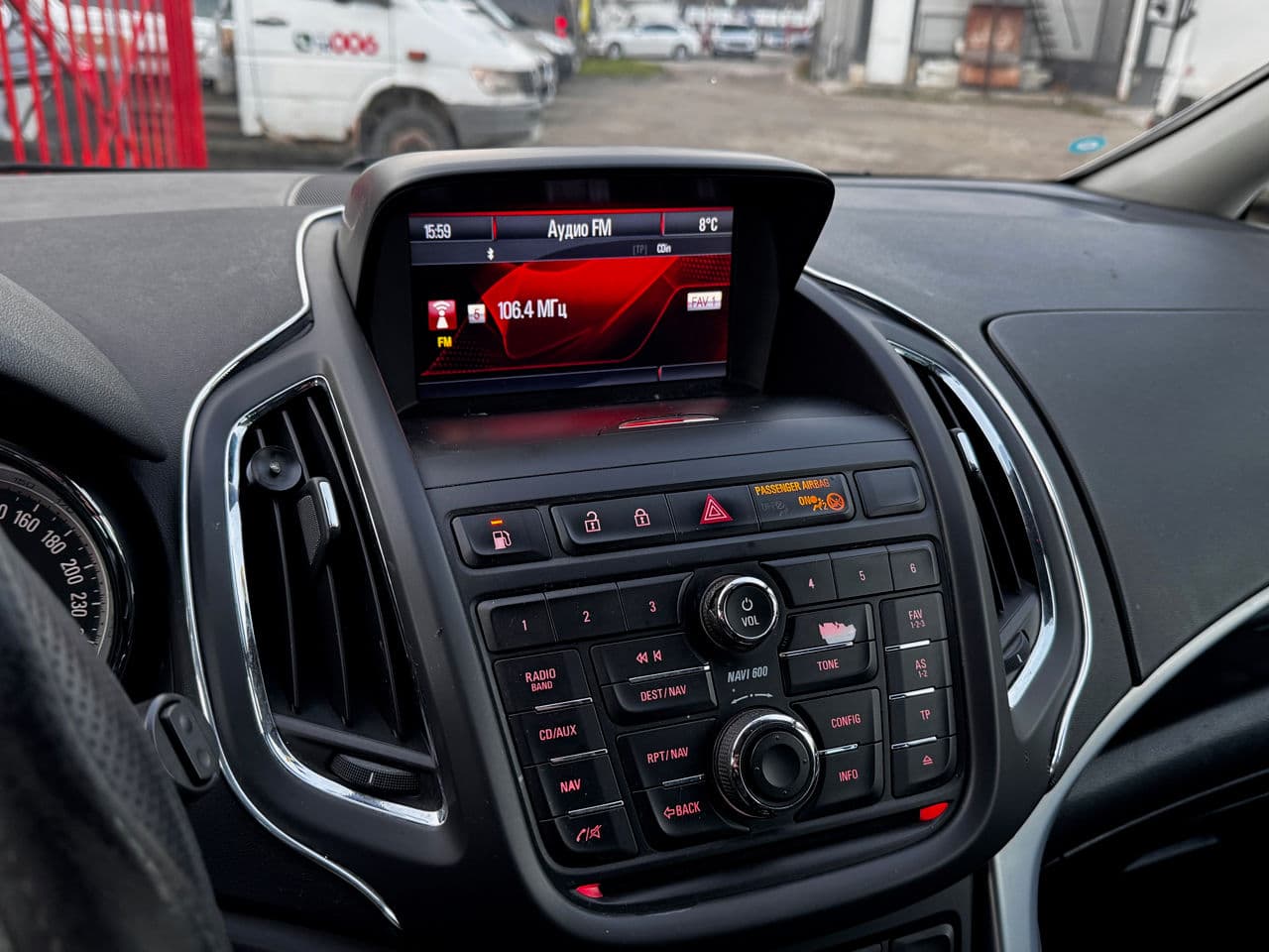 Opel Zafira 2013 — Миниатюра 12