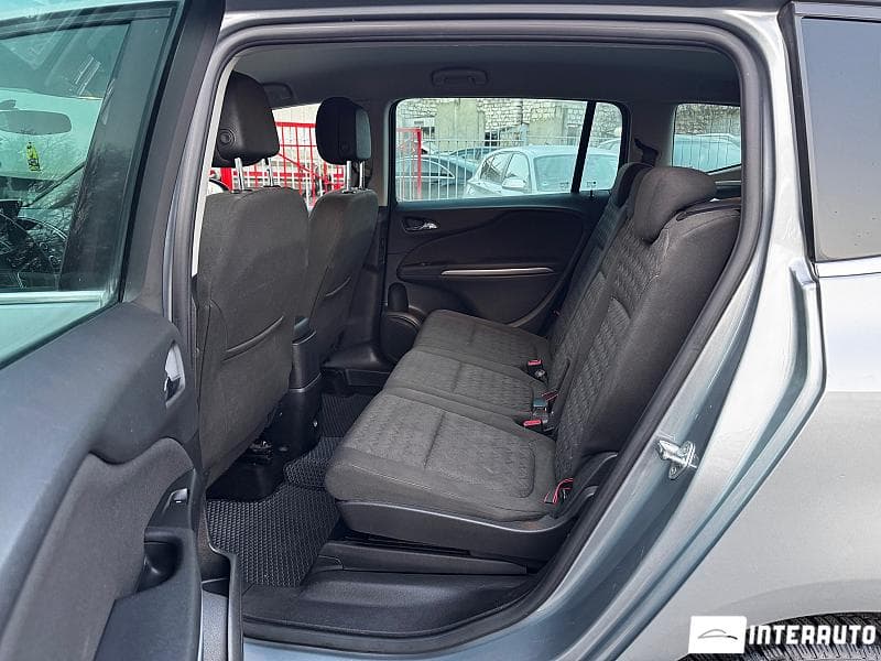 Opel Zafira 2013 — Миниатюра 7