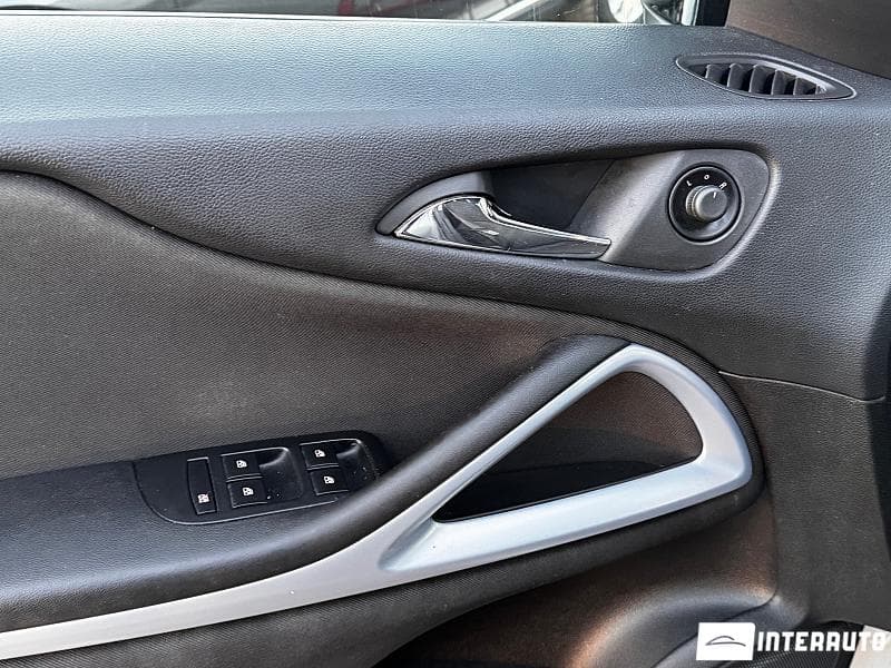 Opel Zafira 2013 — Миниатюра 16