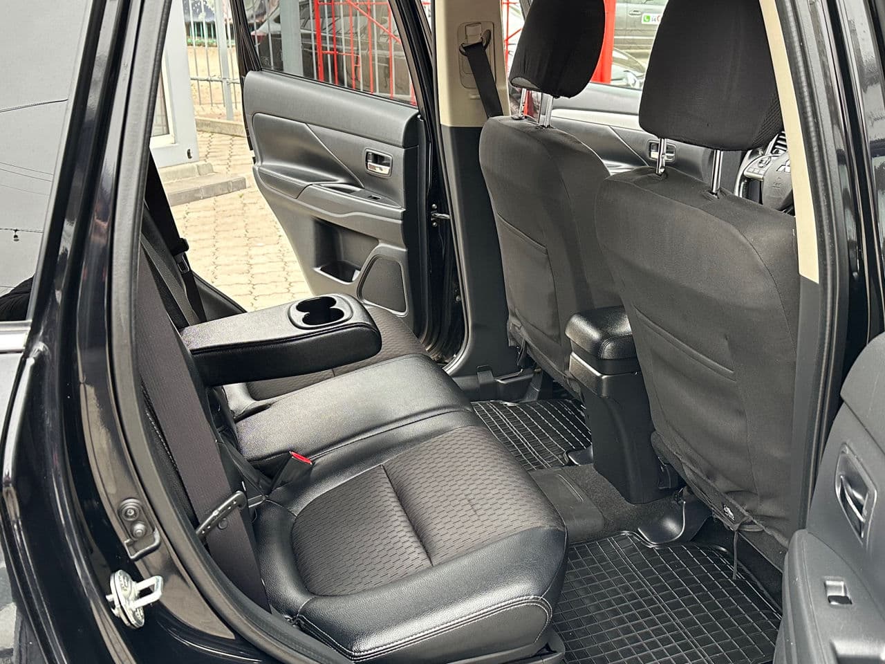 Mitsubishi Outlander 2014 — Миниатюра 16