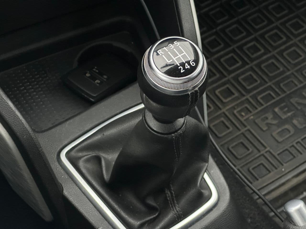 Dacia Duster 2021 — Миниатюра 11
