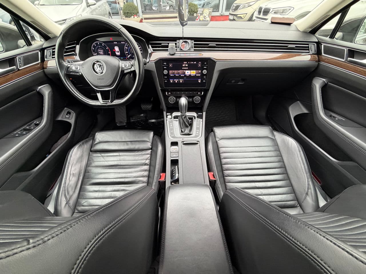 Volkswagen Passat 2018 — Миниатюра 9