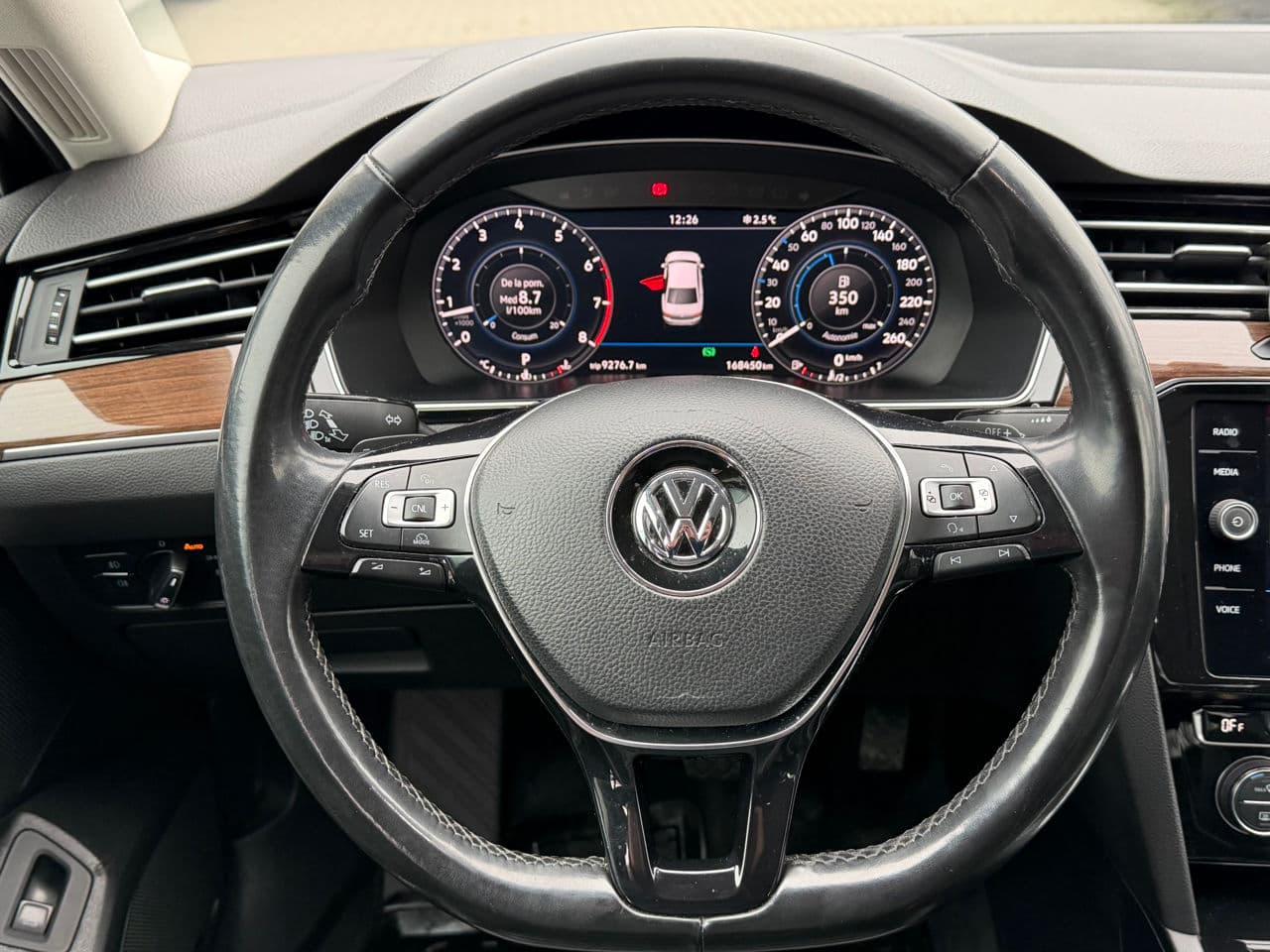 Volkswagen Passat 2018 — Миниатюра 11
