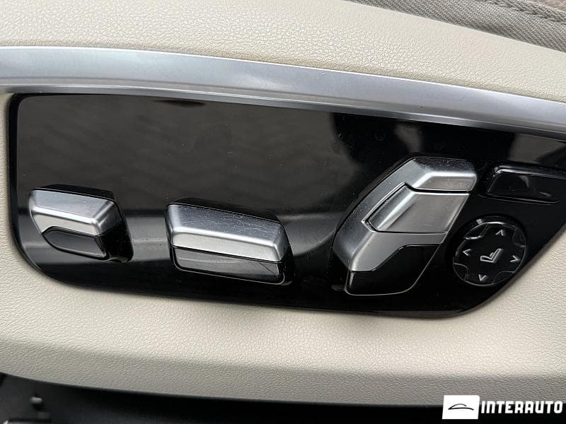 2016 BMW 730 — Miniatură 27
