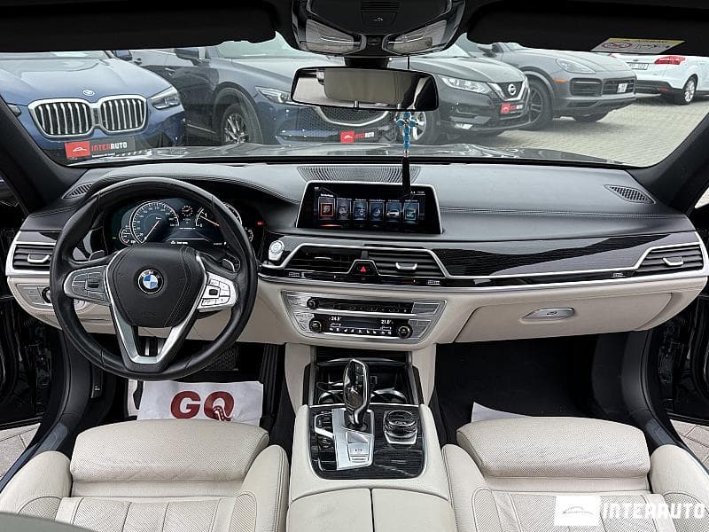 2016 BMW 730 — Miniatură 8