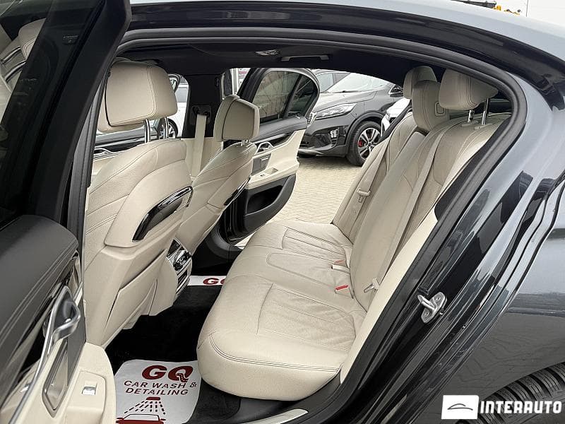 2016 BMW 730 — Miniatură 16